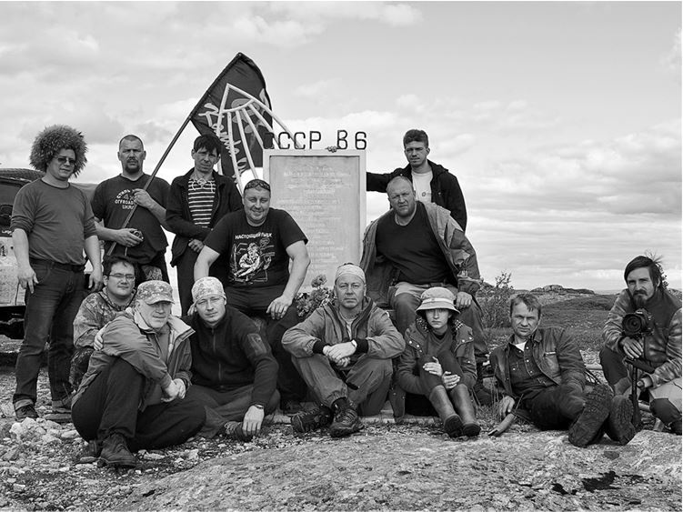 Иллюстрация к книге — Девятьсот часов неба. Неизвестная история дирижабля «СССР-В6» [i_211.jpg]