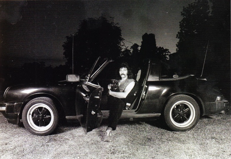 Иллюстрация к книге — Железный человек - Моё путешествие сквозь Рай и Ад вместе с Блэк Саббат [_36341_original.jpg]