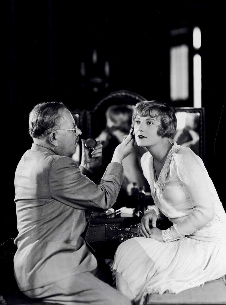 Иллюстрация к книге — Краски. История макияжа [i_077.jpg]