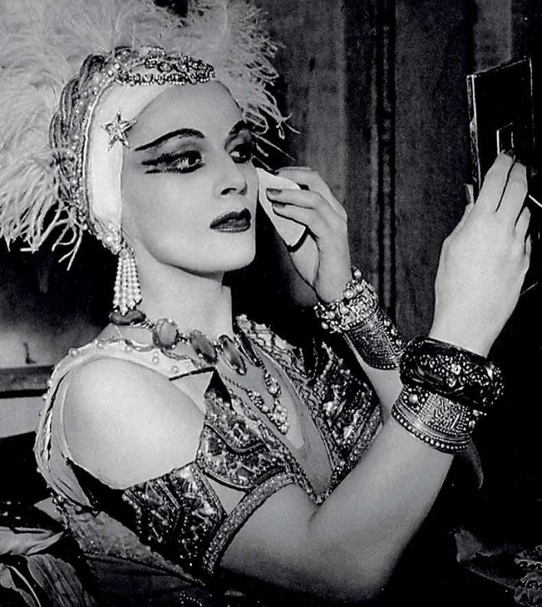 Иллюстрация к книге — Краски. История макияжа [i_114.jpg]