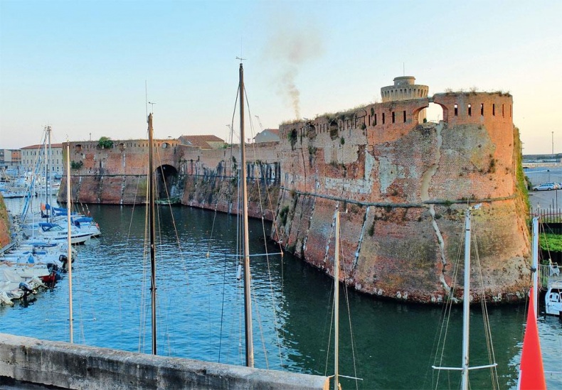 Иллюстрация к книге — Острова невезения [_123.jpg]