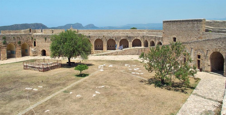 Иллюстрация к книге — Острова невезения [_156.jpg]