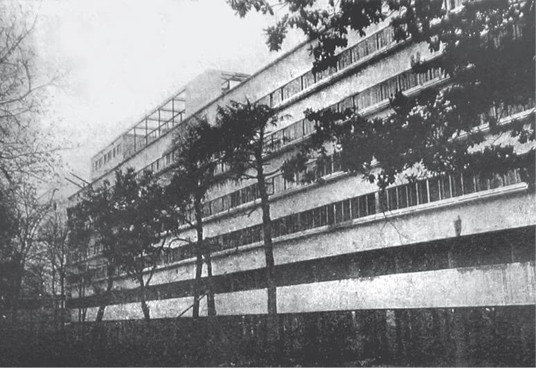 Иллюстрация к книге — Дом правительства. Сага о русской революции [i_114.jpg]