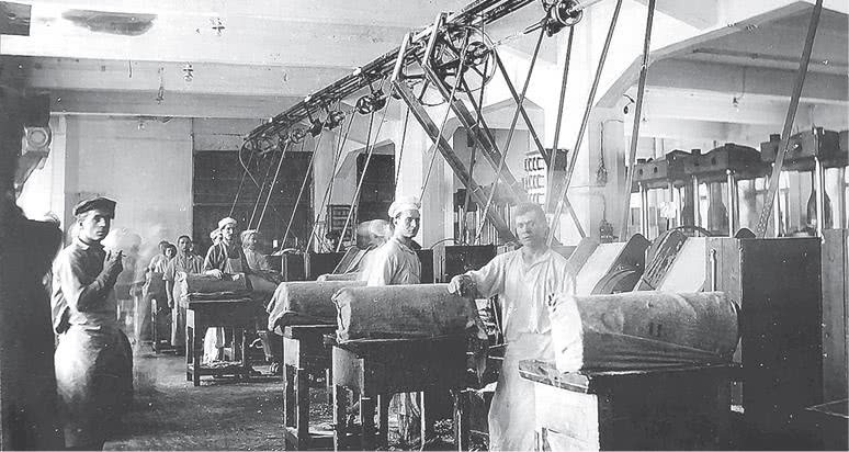 Иллюстрация к книге — Дом правительства. Сага о русской революции [i_169.jpg]