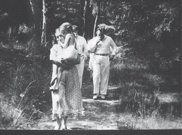 Иллюстрация к книге — Дом правительства. Сага о русской революции [i_241.jpg]