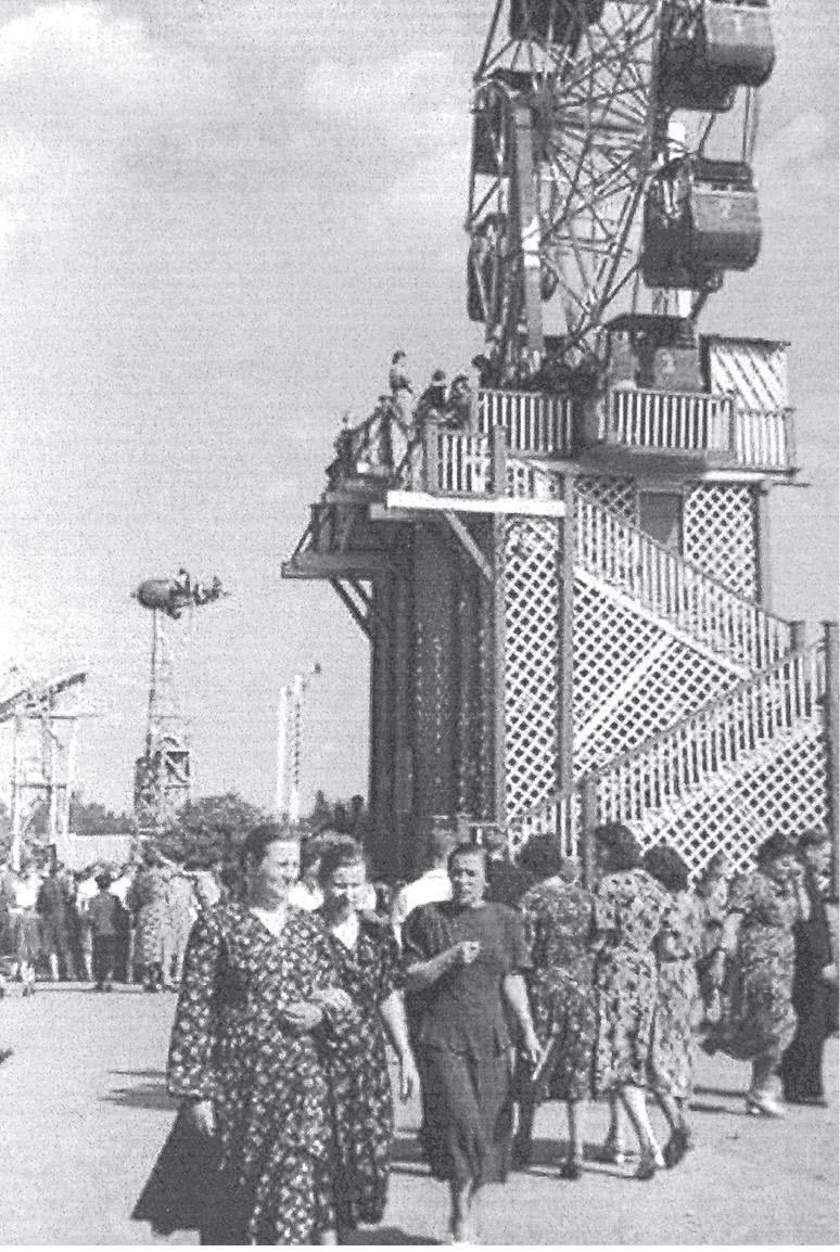 Иллюстрация к книге — Дом правительства. Сага о русской революции [i_259.jpg]