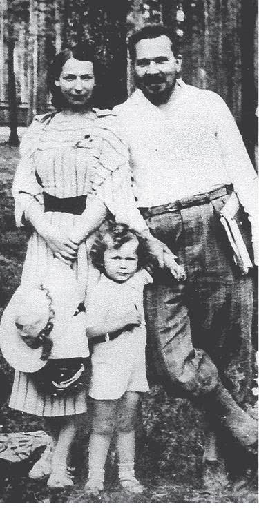 Иллюстрация к книге — Дом правительства. Сага о русской революции [i_327.jpg]