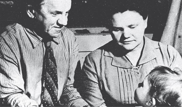 Иллюстрация к книге — Дом правительства. Сага о русской революции [i_385.jpg]