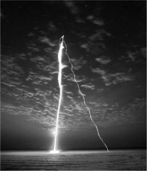 Иллюстрация к книге — Никола Тесла [i_076.jpg]