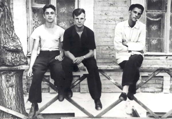 Иллюстрация к книге — Юрий Гагарин. Первый полёт в документах и воспоминаниях [i_005.jpg]