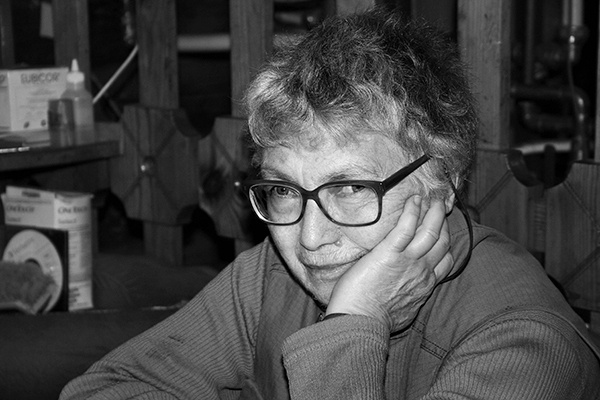 Иллюстрация к книге — "Еврейское слово". Колонки [i_017.jpg]