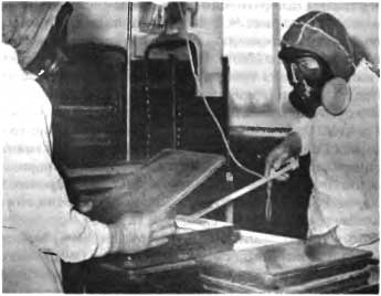 Иллюстрация к книге — Биологическая война. Введение в эпидемиологию искусственных эпидемических процессов и биологических поражений [i_032.jpg]