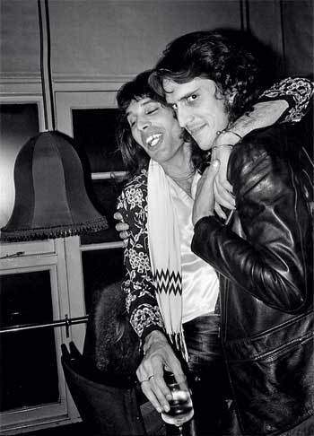 Иллюстрация к книге — Queen. Фредди Меркьюри. Биография [i_020.jpg]