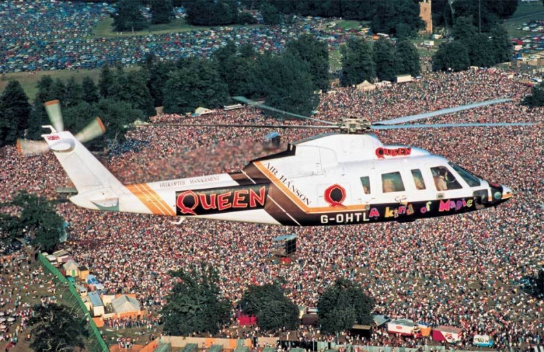 Иллюстрация к книге — Queen. Фредди Меркьюри. Биография [i_045.jpg]