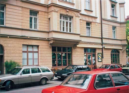 Иллюстрация к книге — Queen. Фредди Меркьюри. Биография [i_076.jpg]