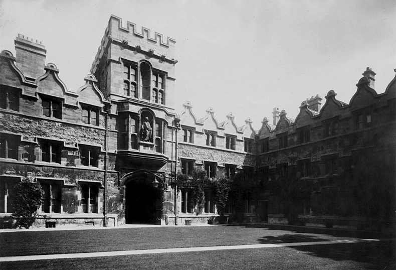 Иллюстрация к книге — Клайв Стейплз Льюис. Человек, подаривший миру Нарнию [i_015.jpg]