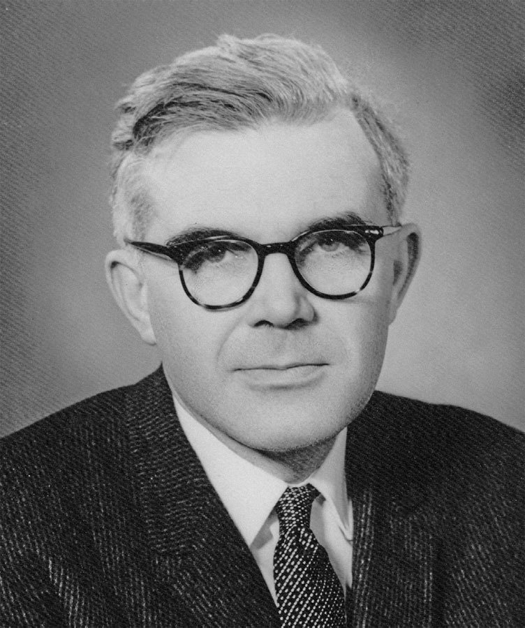 Иллюстрация к книге — Клайв Стейплз Льюис. Человек, подаривший миру Нарнию [i_041.jpg]