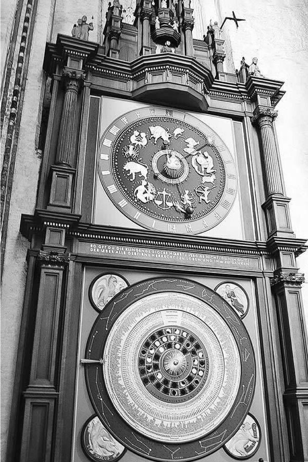 Иллюстрация к книге — История часов. Эволюция от солнечных до водородных [i_011.jpg]