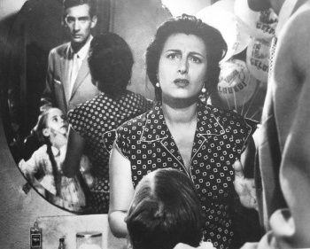 Иллюстрация к книге — Висконти. Обнаженная жизнь [i_014.jpg]