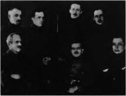 Иллюстрация к книге — Польский крест советской контрразведки. Польская линия в работе ВЧК-НКВД. 1918-1938 [i_021.jpg]