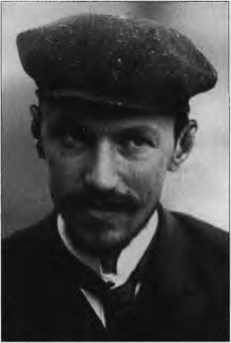 Иллюстрация к книге — Польский крест советской контрразведки. Польская линия в работе ВЧК-НКВД. 1918-1938 [i_022.jpg]