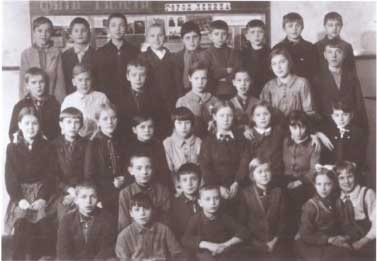 Иллюстрация к книге — Валентин Пикуль [i_005.jpg]