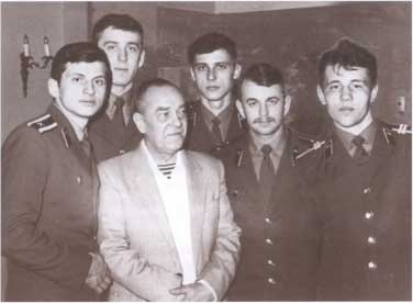 Иллюстрация к книге — Валентин Пикуль [i_031.jpg]