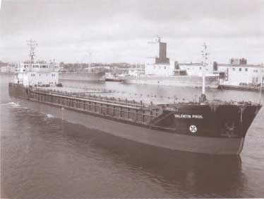 Иллюстрация к книге — Валентин Пикуль [i_053.jpg]