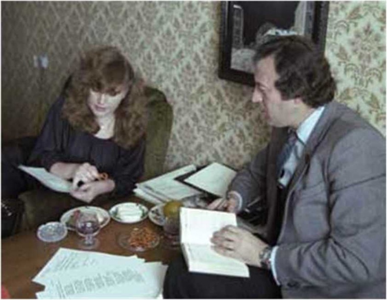 Иллюстрация к книге — Алла Пугачева. Жизнь и удивительные приключения великой певицы [i_024.jpg]