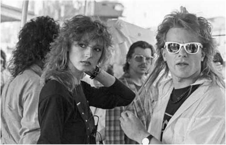 Иллюстрация к книге — Алла Пугачева. Жизнь и удивительные приключения великой певицы [i_058.jpg]