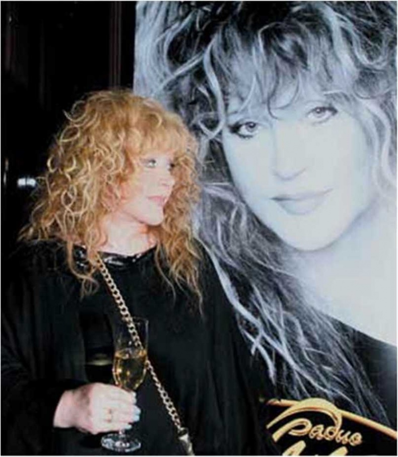 Иллюстрация к книге — Алла Пугачева. Жизнь и удивительные приключения великой певицы [i_071.jpg]