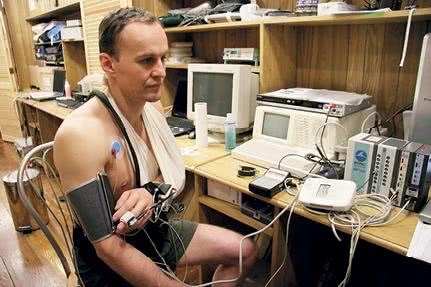 Иллюстрация к книге — Можно ли забить гвоздь в космосе и другие вопросы о космонавтике  [i_030.jpg]