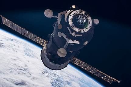 Иллюстрация к книге — Можно ли забить гвоздь в космосе и другие вопросы о космонавтике  [i_086.jpg]