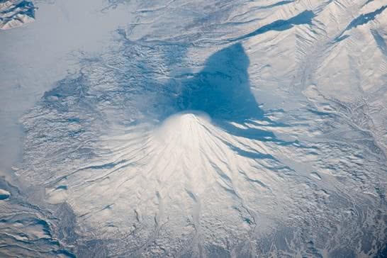 Иллюстрация к книге — Можно ли забить гвоздь в космосе и другие вопросы о космонавтике  [i_123.jpg]