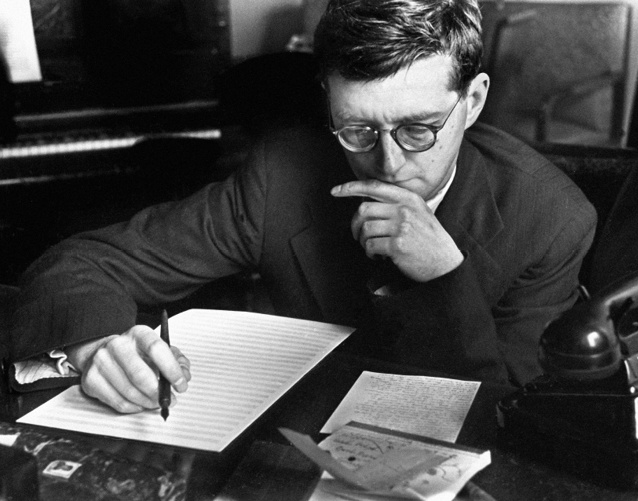 Иллюстрация к книге — Шостакович. Жизнь. Творчество. Время [i_062.jpg]