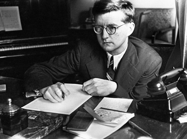 Иллюстрация к книге — Шостакович. Жизнь. Творчество. Время [i_071.jpg]