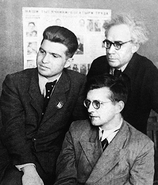 Иллюстрация к книге — Шостакович. Жизнь. Творчество. Время [i_092.jpg]