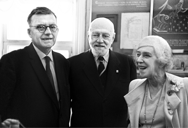 Иллюстрация к книге — Шостакович. Жизнь. Творчество. Время [i_105.jpg]