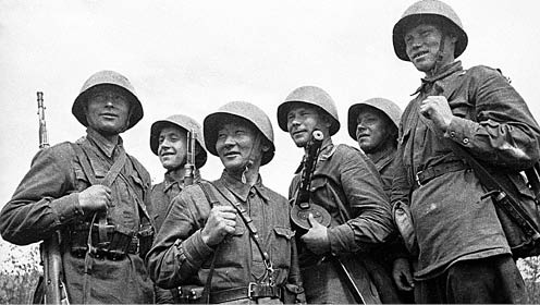 Иллюстрация к книге — Полководцы Второй мировой. Красная армия против вермахта  [i_028.jpg]