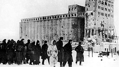 Иллюстрация к книге — Полководцы Второй мировой. Красная армия против вермахта  [i_038.jpg]