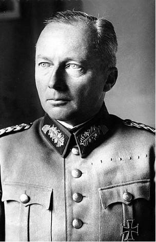 Иллюстрация к книге — Полководцы Второй мировой. Красная армия против вермахта  [i_048.jpg]