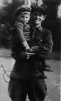 Иллюстрация к книге — Борис Щербина [i_010.jpg]