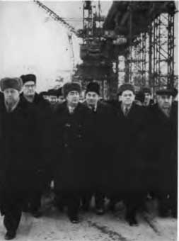 Иллюстрация к книге — Борис Щербина [i_022.jpg]