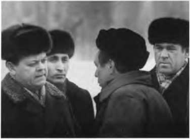 Иллюстрация к книге — Борис Щербина [i_053.jpg]