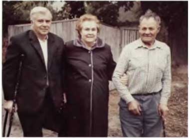 Иллюстрация к книге — Борис Щербина [i_074.jpg]