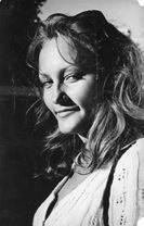 Иллюстрация к книге — Режиссер сказал: одевайся теплее, тут холодно [i_001.jpg]