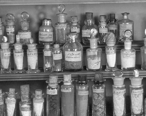 Иллюстрация к книге — Научные сказки периодической таблицы. Занимательная история химических элементов от мышьяка до цинка [i_059.jpg]