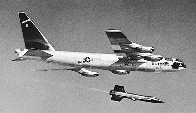 Иллюстрация к книге — Первый человек. Жизнь Нила Армстронга  [i_022.jpg]