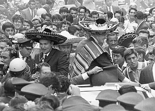 Иллюстрация к книге — Первый человек. Жизнь Нила Армстронга  [i_068.jpg]