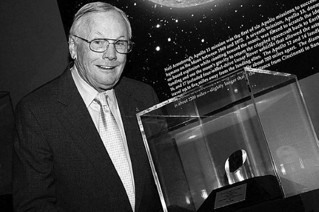 Иллюстрация к книге — Первый человек. Жизнь Нила Армстронга  [i_079.jpg]